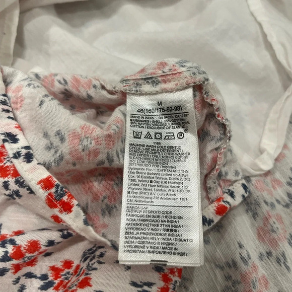 GAP Smocked Midi Dress white Red And Blue Floral Dress Size Medium - Picture 10 of 10